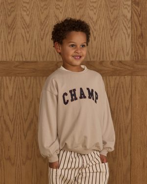 Oversized Sweatshirt || Champ