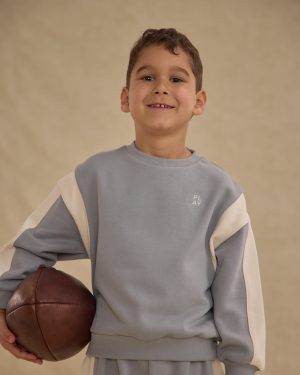 Relaxed Sweatshirt || Dusty Blue