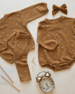 Spongey Knit Set || Golden Stars