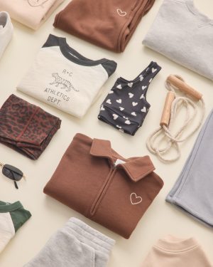 Quarter Zip Sweatshirt || Brown