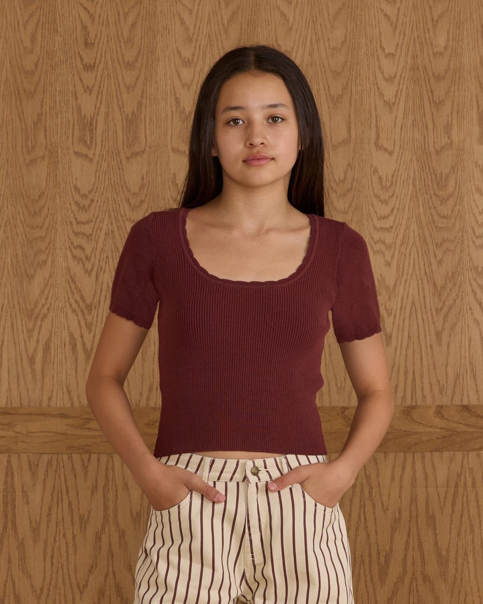 Scallop Tee || Burgundy