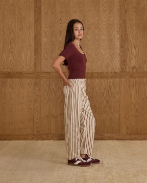 Scallop Tee || Burgundy