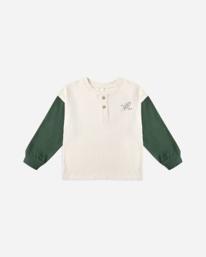 Relaxed Long Sleeve Henley || Chase Your Dreams