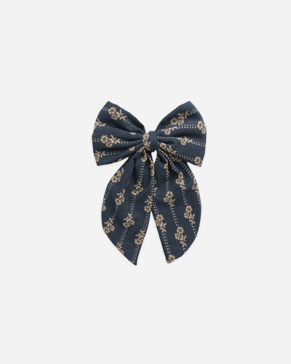 Oversized Bow || Vintage Bloom