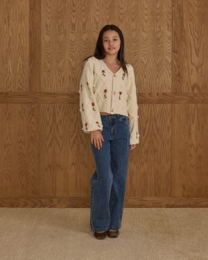 Boxy Crop Cardigan || Winter Daisy Embroidery